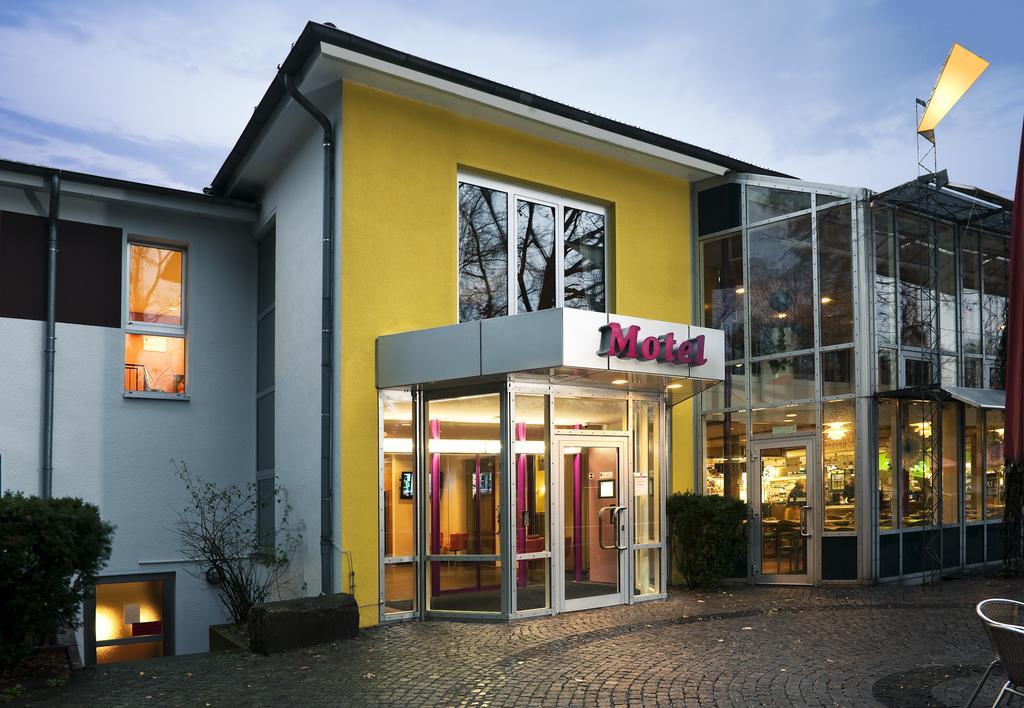 Hotel Hannover-Garbsen Bagian luar foto