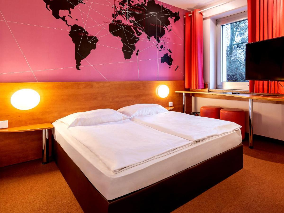 Hotel Hannover-Garbsen Bagian luar foto