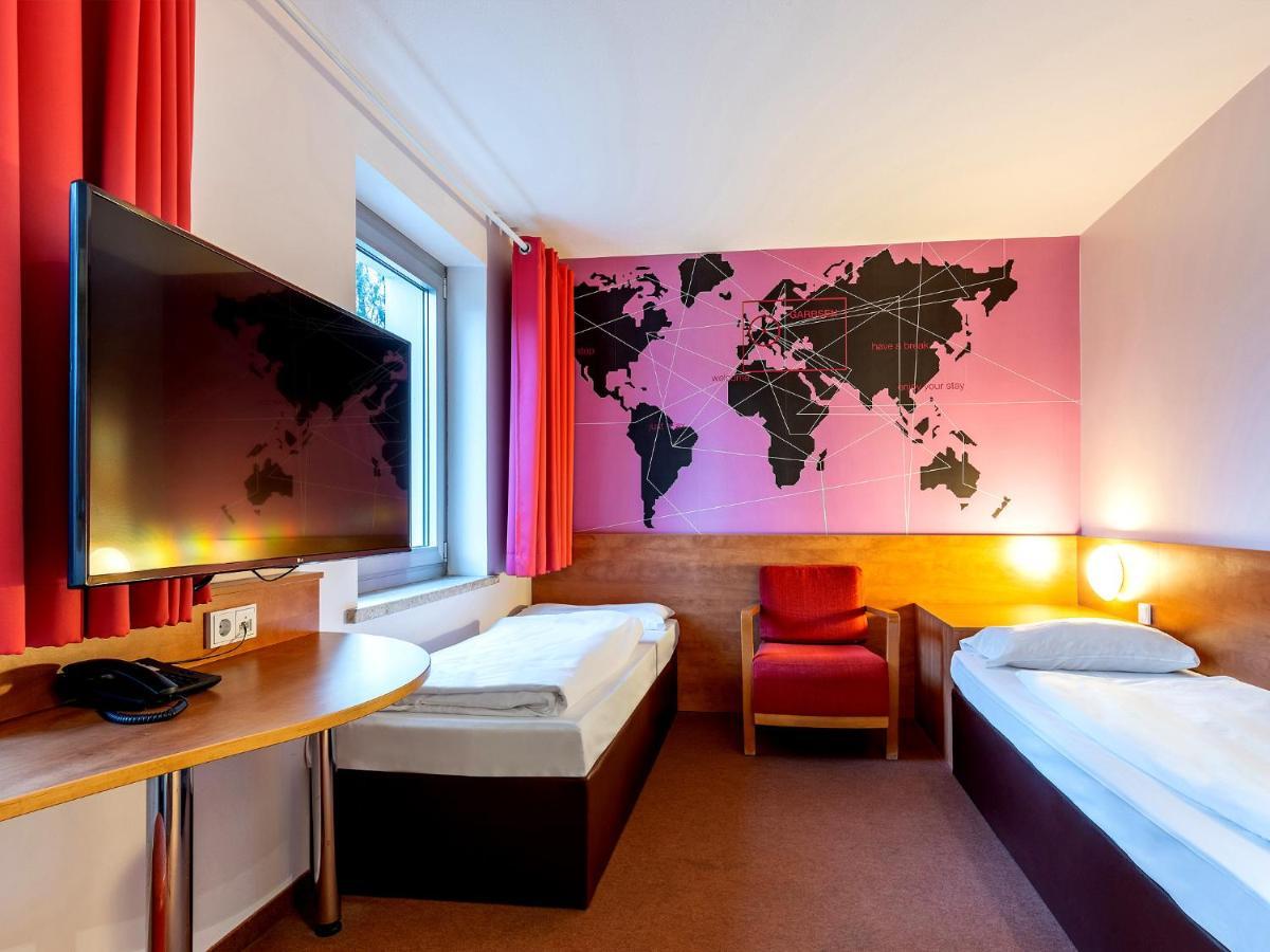 Hotel Hannover-Garbsen Bagian luar foto